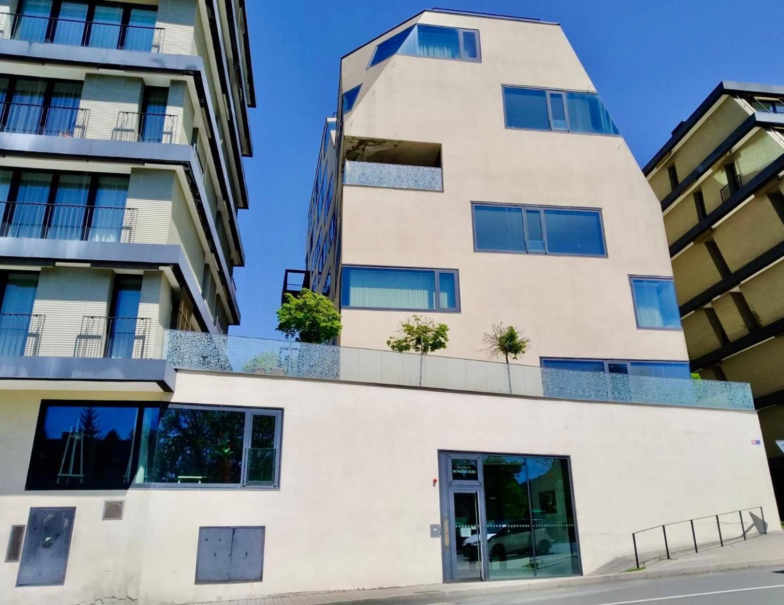 Artflora Kv Premium Apartment Karlovy Vary Exterior photo